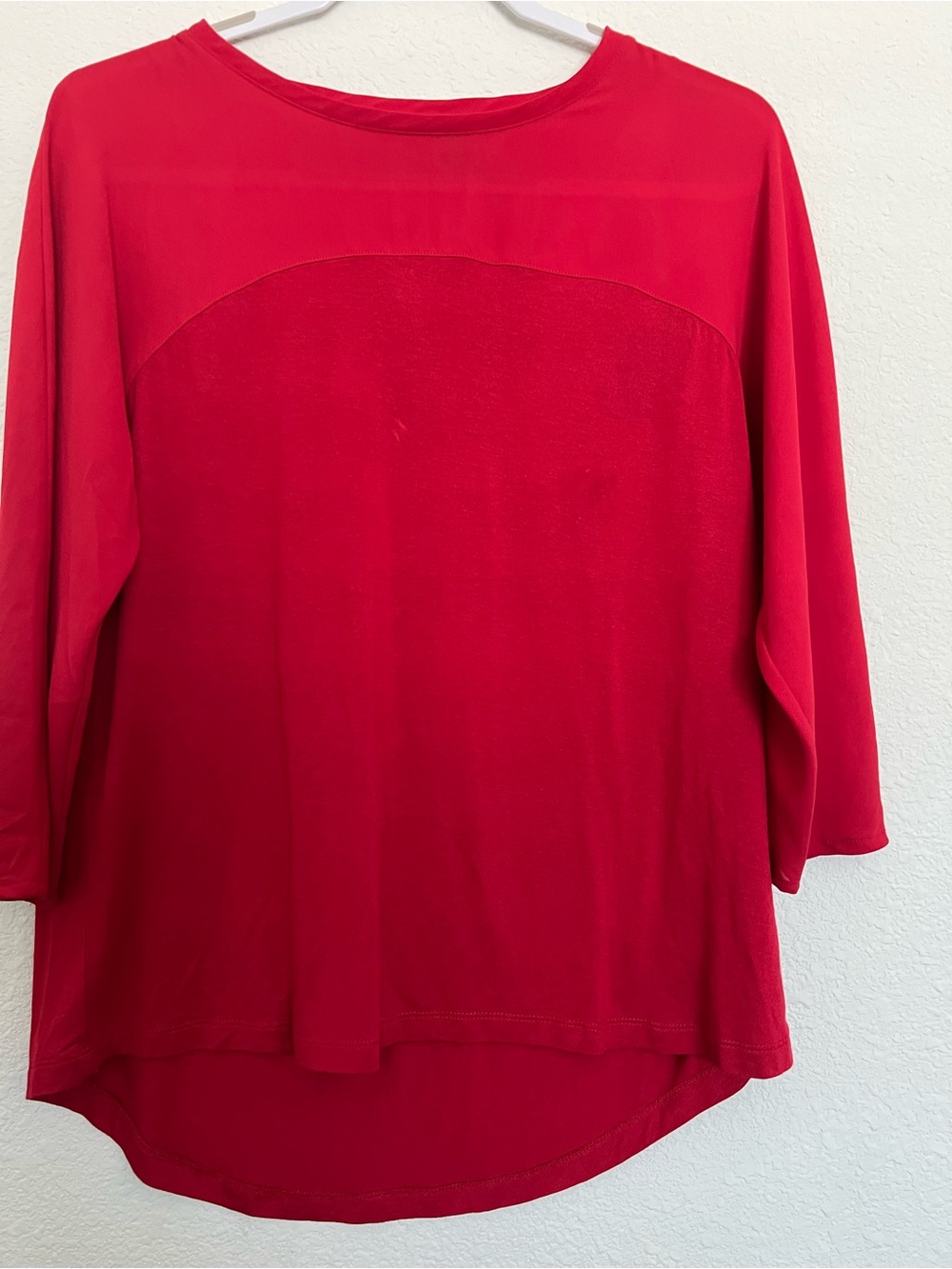 Tahari Red Long Sleeve Scoop Neck Top